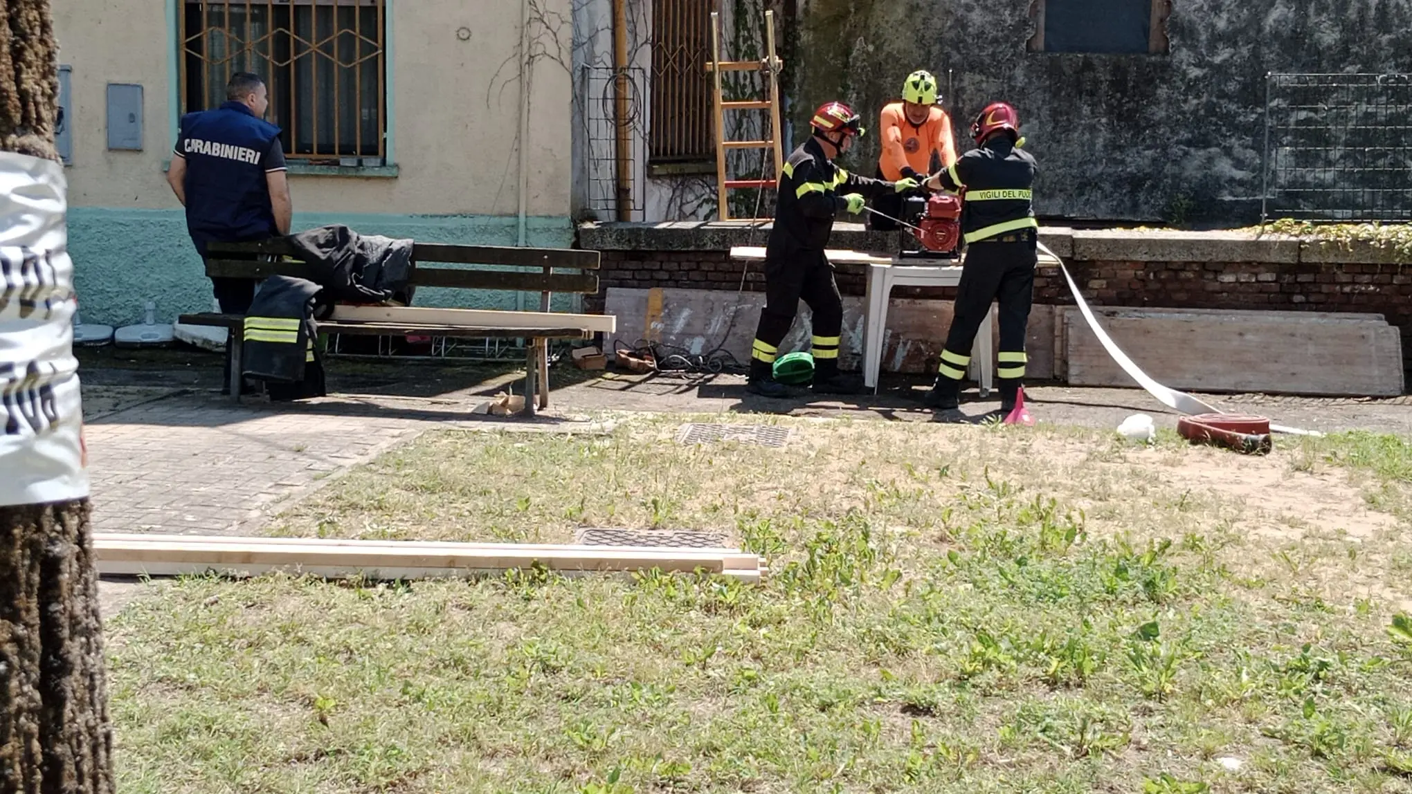 Omicidio di Garlasco, scandagliato il cavo Bozzoni a Tromello: dal fondale spuntano un martello e il bracciolo di una sedia