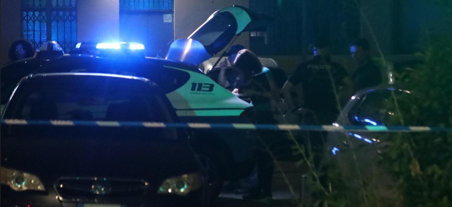 "Lascia la mia ragazza...". Raid fuori dal Latin festival. Vivo per pochi millimetri