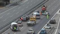 Incidente tra auto sull’autostrada A4 tra Desenzano del Garda e Sirmione: 11 persone coinvolte e traffico in tilt