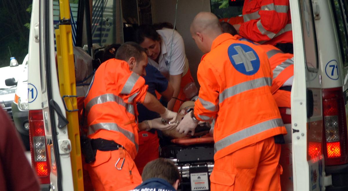 In Brianza terzo grave infortunio sul lavoro in tre giorni. Operaio resta incastrato in un macchinario In Brianza terzo grave infortunio sul lavoro in tre giorni. Operaio resta incastrato in un macchinario