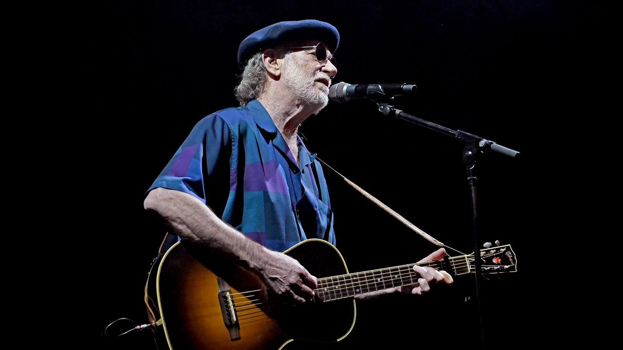 Francesco De Gregori, 73 anni, a Milano da martedì al 23 novembre Francesco De Gregori, 73 anni, a Milano da martedì al 23 novembre