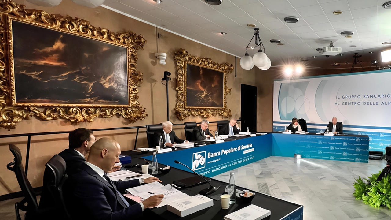 La tentata scalata di Bper a Bps ha scatenato una serie di reazioni Interviene anche il sindaco di Sondrio La tentata scalata di Bper a Bps ha scatenato una serie di reazioni Interviene anche il sindaco di Sondrio