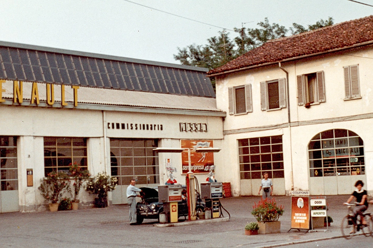 La prima sede di Monza in via Mentana
