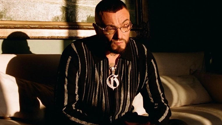Guè, cantante milanese: al via un tour di concerti in Italia e in Europa (Foto profilo Instagram) Guè, cantante milanese: al via un tour di concerti in Italia e in Europa (Foto profilo Instagram)