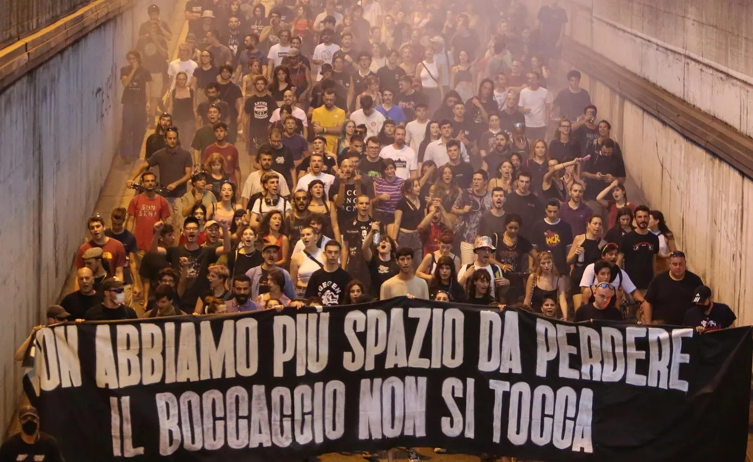 Monza, tre antagonisti del Foa Boccaccio a processo per furto di corrente e occupazione abusiva: 7 mesi di messa alla prova