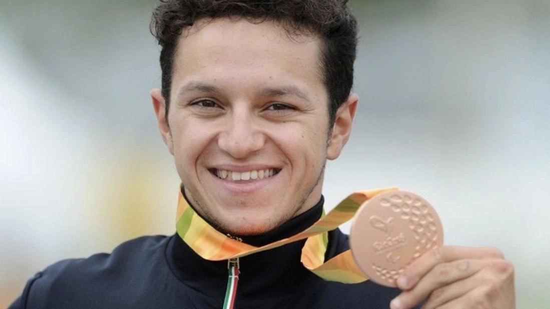 Fabio Anobile, 31enne di Misinto, ha vinto nel 2016 il bronzo alle Paralimpiadi Fabio Anobile, 31enne di Misinto, ha vinto nel 2016 il bronzo alle Paralimpiadi