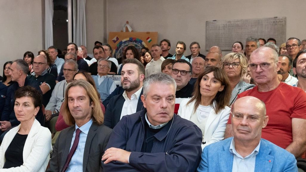 Villa Casati ha accolto lavoratori, sindacalisti ed esponenti delle istituzioni Villa Casati ha accolto lavoratori, sindacalisti ed esponenti delle istituzioni