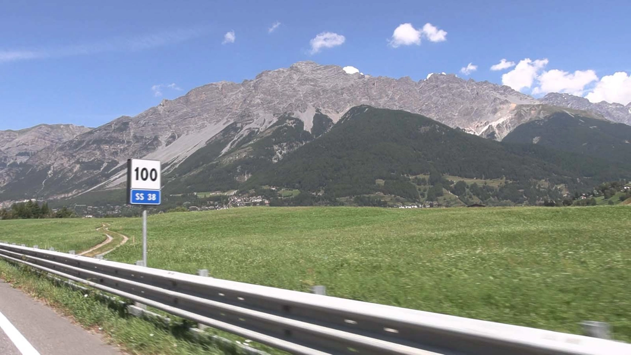 La piana dell’Alute accoglie gli ospiti a Bormio con la sua vastità tutta verde La piana dell’Alute accoglie gli ospiti a Bormio con la sua vastità tutta verde
