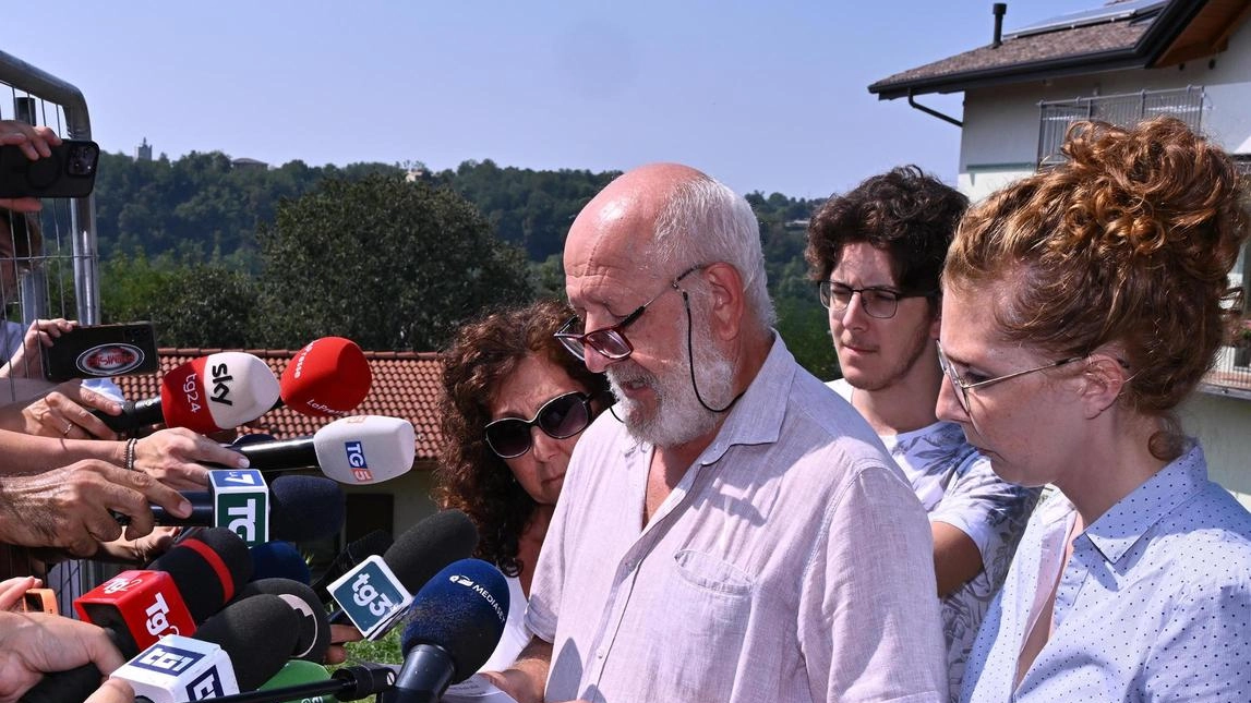 Il padre della 33enne: questa tragedia serva a sensibilizzare di più sul tema sicurezza. Il tormento senza fine di Sergio: quella sera potevo accompagnarla, ci penso sempre. Il padre della 33enne: questa tragedia serva a sensibilizzare di più sul tema sicurezza. Il tormento senza fine di Sergio: quella sera potevo accompagnarla, ci penso sempre.