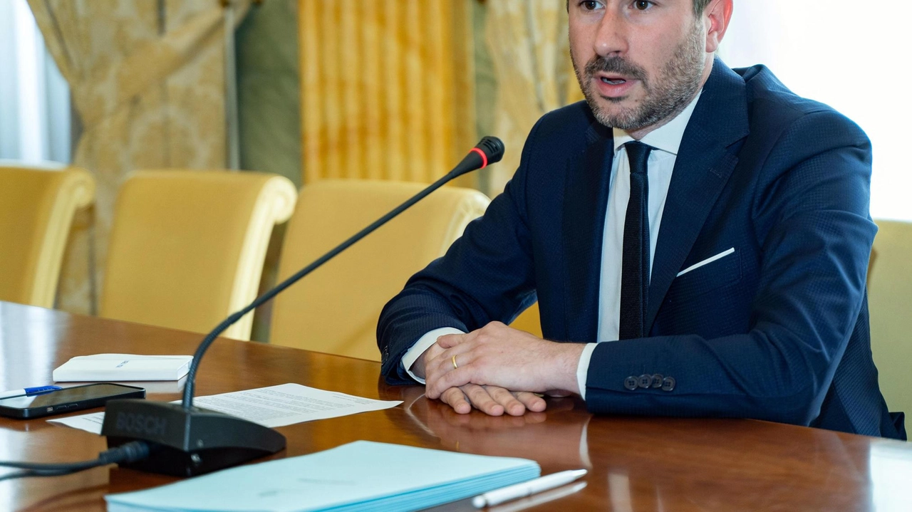 "Condizioni peggiorate": trattativa tra sindacato, Comune e società che ha vinto l’appalto. Dichiarato lo stato di agitazione per risolvere il problema che interessa una ventina di dipendenti. "Condizioni peggiorate": trattativa tra sindacato, Comune e società che ha vinto l’appalto. Dichiarato lo stato di agitazione per risolvere il problema che interessa una ventina di dipendenti.