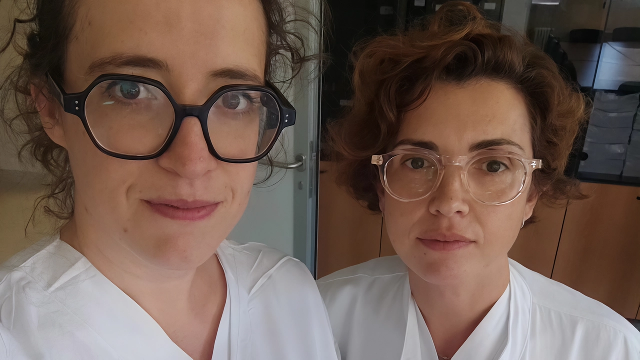 Giulia Zambolin ed Erika Chiari hanno aderito alla staffetta nazionale del digiuno in favore di Gaza Giulia Zambolin ed Erika Chiari hanno aderito alla staffetta nazionale del digiuno in favore di Gaza