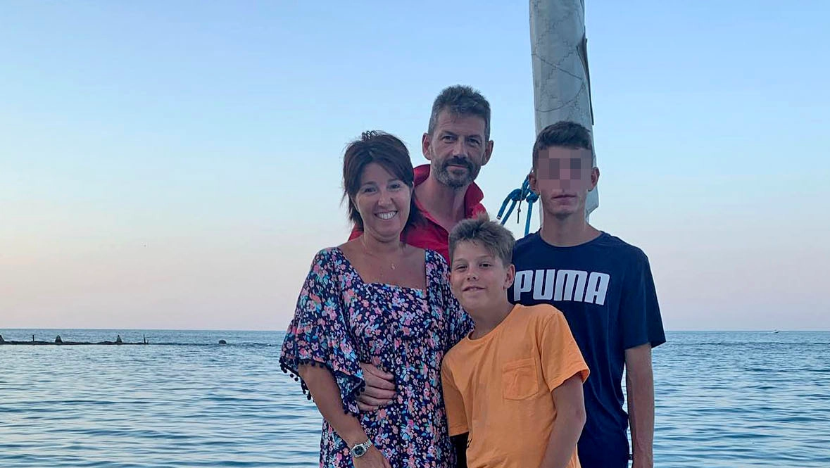 Il ragazzo sterminò la famiglia nella loro villetta a Paderno Dugnano nella notte tra 31 agosto e l’1 settembre Il ragazzo sterminò la famiglia nella loro villetta a Paderno Dugnano nella notte tra 31 agosto e l’1 settembre