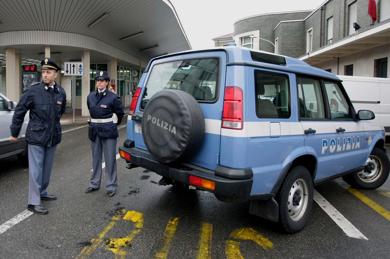 Polizia in dogana a Como (Cusa)
