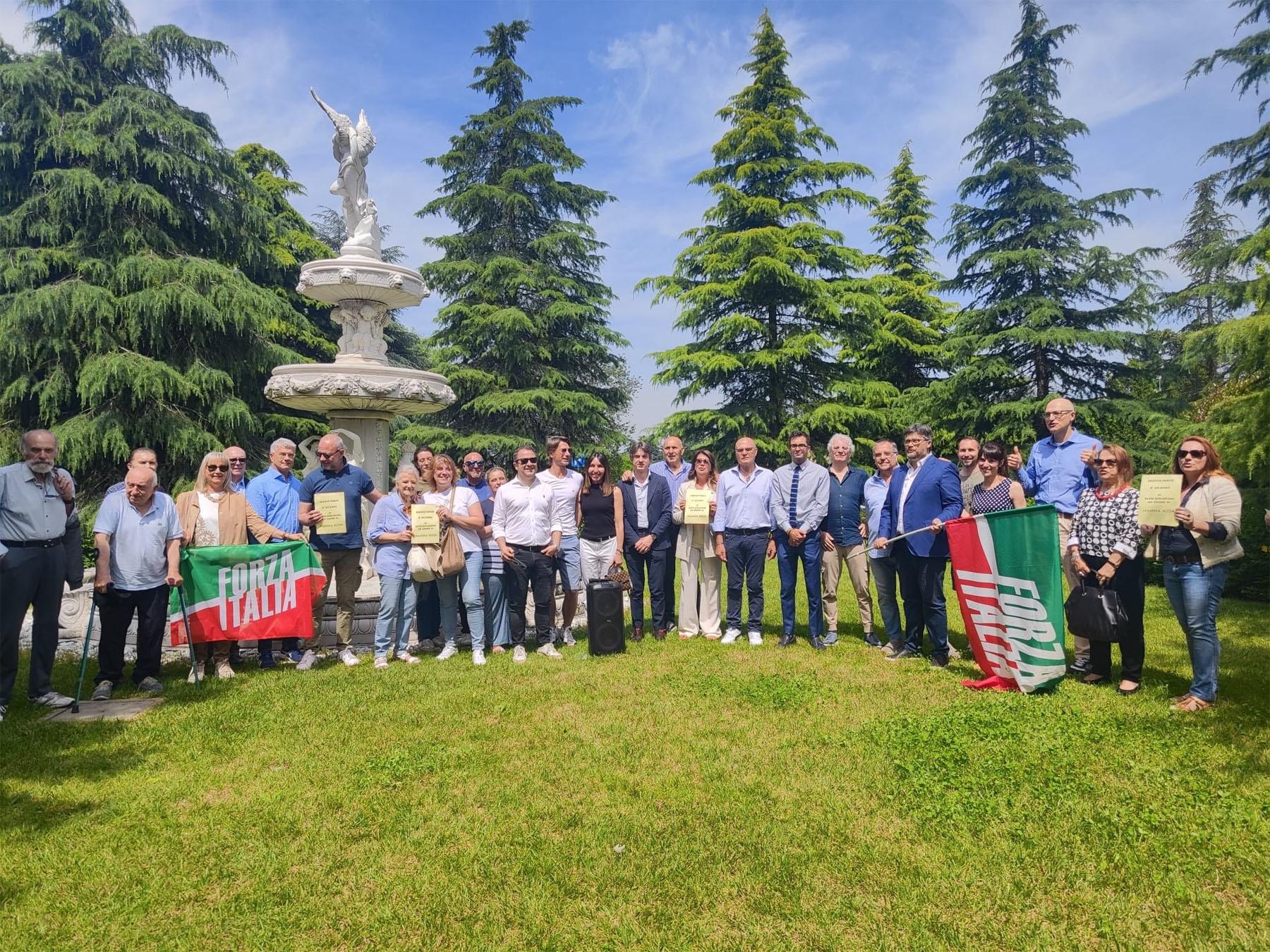 Parco Berlusconi? No, parco delle Madri costituenti. Scontro sul dono di Silvio a Merate