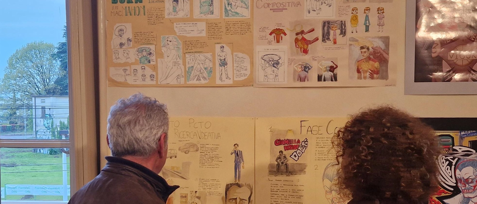 Due mostre a Casa Testori a Novate Milanese: "Un raccolto di consolazione" unisce le opere di Francesco Fossati e Carlo Steiner, entrambi ispirati ai funghi. "Testori a scuola" coinvolge studenti milanesi che reinterpretano la periferia degli anni '50 e '60. In mostra fino al 18 maggio.
