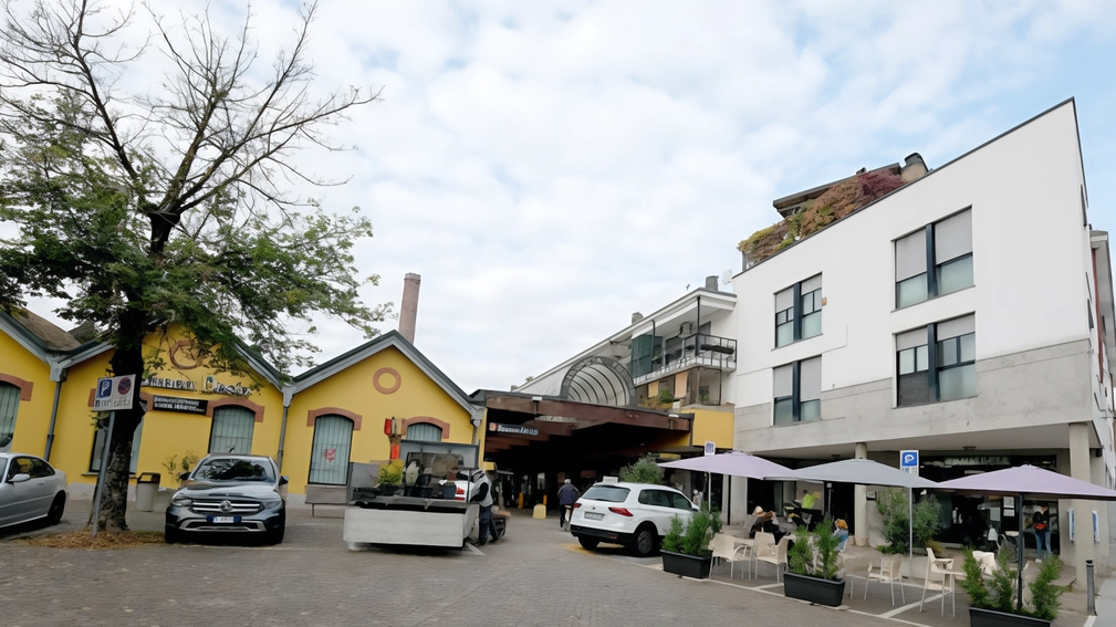 Il Comune ha dato il via libera al progetto di restyling di piazza Frette e parteciperà al bando regionale per recuperare parte dei fondi Il Comune ha dato il via libera al progetto di restyling di piazza Frette e parteciperà al bando regionale per recuperare parte dei fondi