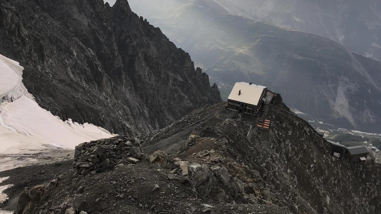 Regione Lombardia proroga il bando rifugi fino al 29 novembre. Iniziativa per sostenere e valorizzare i rifugi alpini e escursionistici della regione. Regione Lombardia proroga il bando rifugi fino al 29 novembre. Iniziativa per sostenere e valorizzare i rifugi alpini e escursionistici della regione.