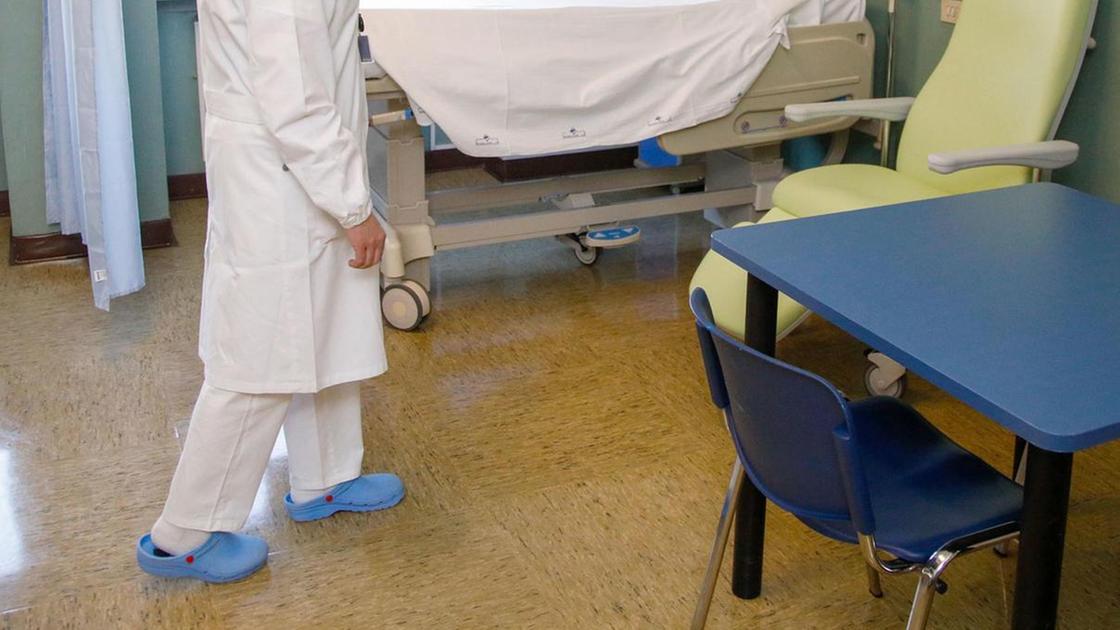 posti ridotti in ospedale per l8217estate