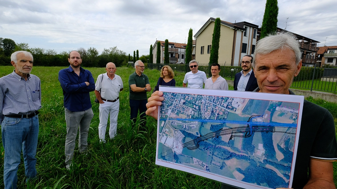 I residenti della zona che sarà attraversata dall’autostrada I residenti della zona che sarà attraversata dall’autostrada