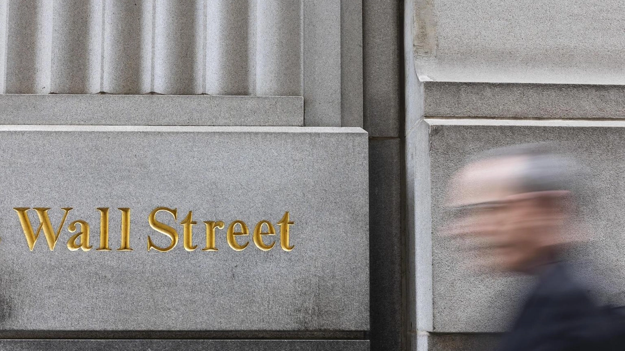 I future di Wall Street scendono mentre si attendono i dati sull'inflazione USA e l'asta di Treasury trentennali.
