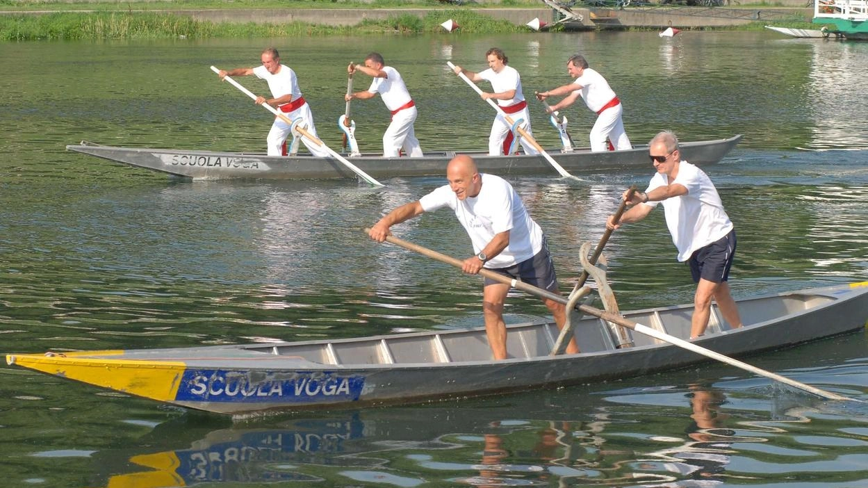 Dal 1987 la gente di fiume si riunisce all’imbarcadero Nautica Ravizza con barcé, canoe barche a remi e a motore Dal 1987 la gente di fiume si riunisce all’imbarcadero Nautica Ravizza con barcé, canoe barche a remi e a motore