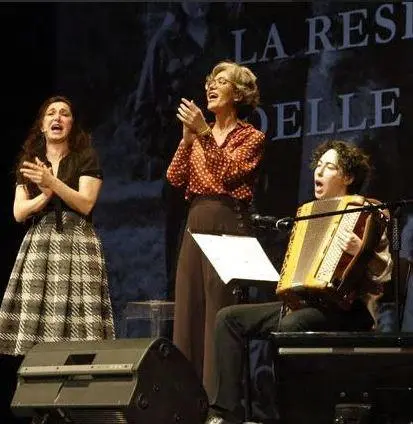 La prima stella della sera. Teatro, risottate sorrisi e riflessioni