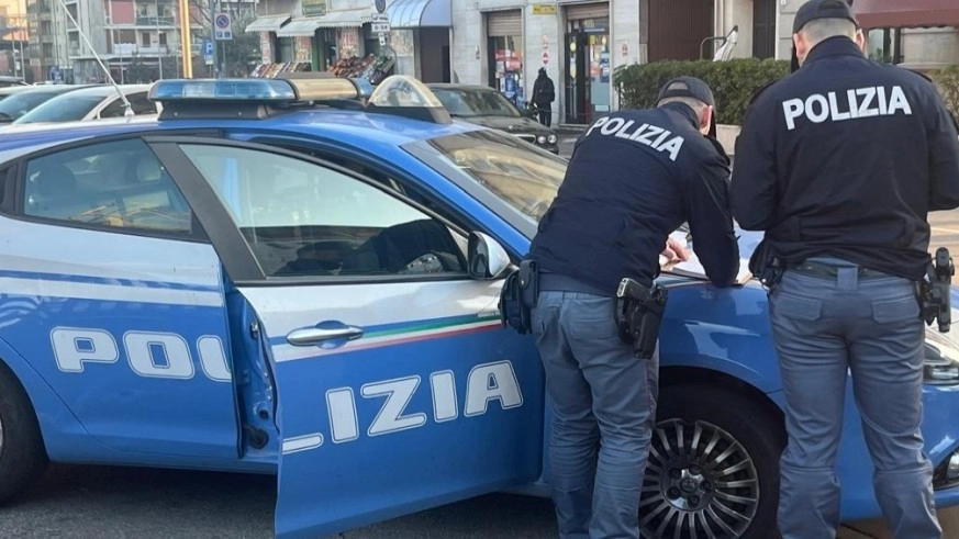 Polizia in azione, denunciati giovani per rissa (Foto polizia di Stato Varese)