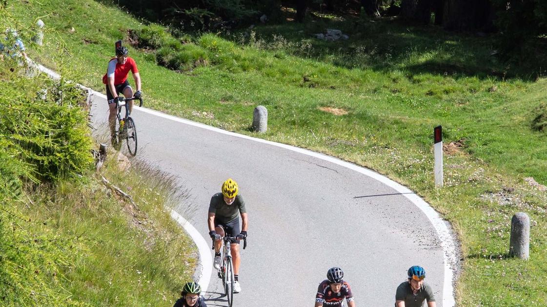 Enjoy Stelvio da Ilgiorno.it enjoy stelvio valtellina d incanto salita notturna a campo moro