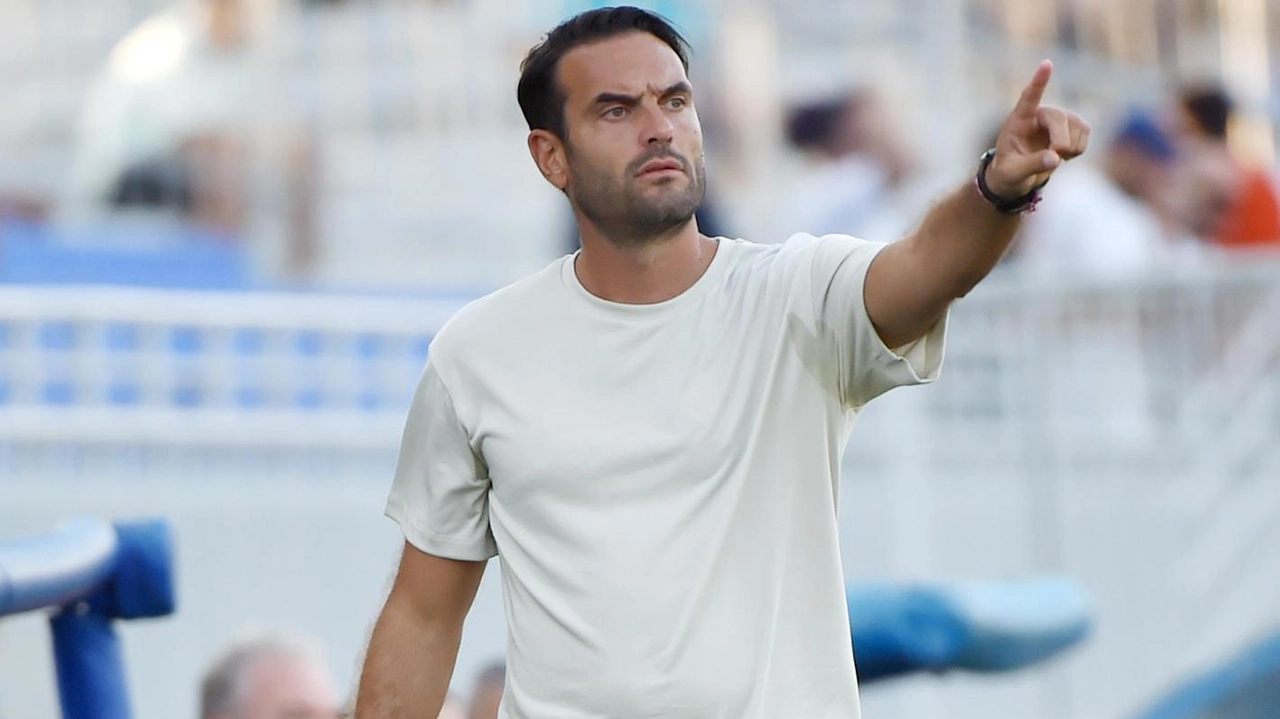 Riccardo Colombo (41 anni) allenatore della Pro Patria dalla scorsa stagione Riccardo Colombo (41 anni) allenatore della Pro Patria dalla scorsa stagione