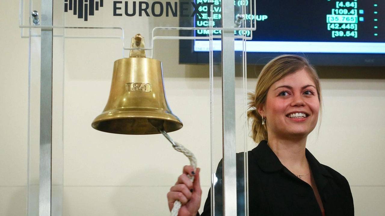 Parigi -0,9%, Francoforte -0,7%, Milano -0,6% Parigi -0,9%, Francoforte -0,7%, Milano -0,6%