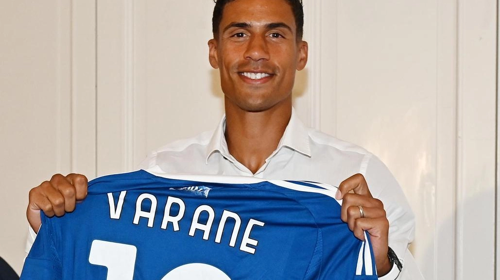 Coppa Italia, il Como parte male: vince la Samdoria ai rigori. Varane è ko