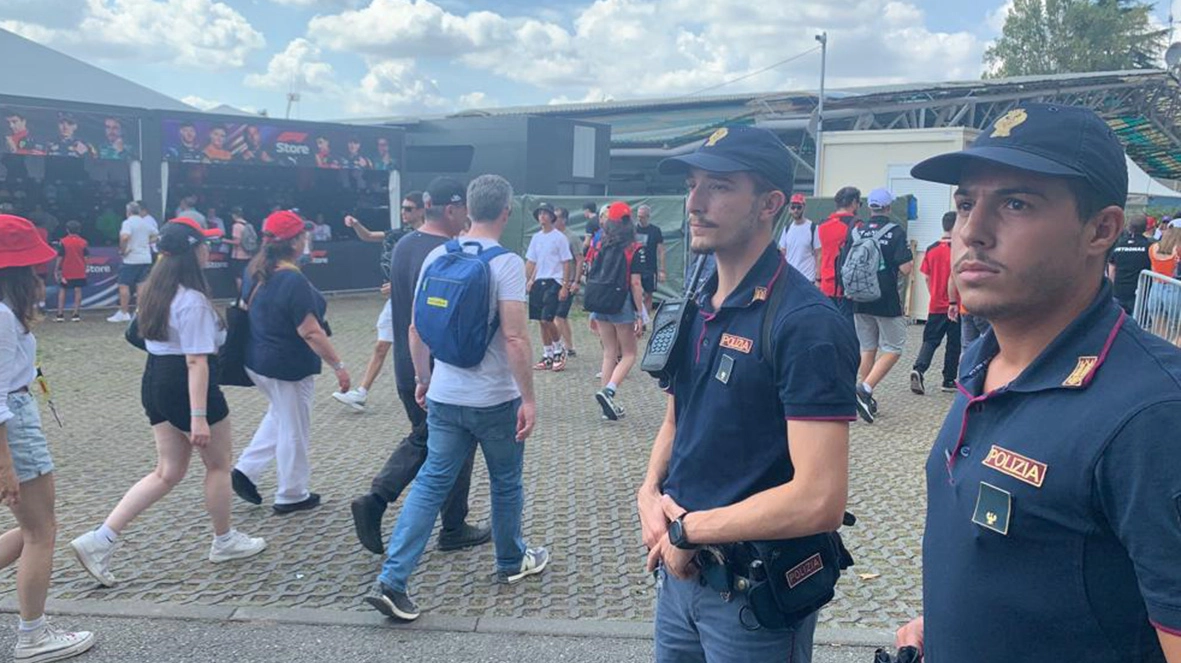 Controlli della polizia nei giorni del Gran premio di Monza Controlli della polizia nei giorni del Gran premio di Monza