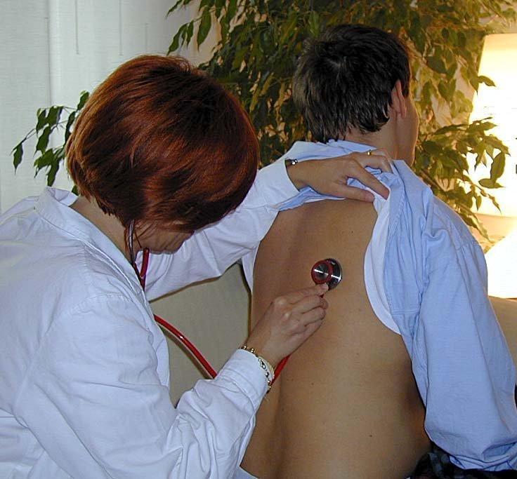 Dottore va in pensione, Basiglio resta senza medici: pazienti costretti a migrare a Rozzano Dottore va in pensione, Basiglio resta senza medici: pazienti costretti a migrare a Rozzano