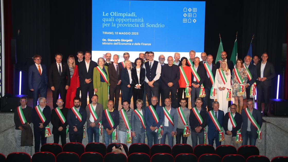 Olimpiadi, Giorgetti a Sondrio: un’occasione irripetibile. Stiamo costruendo il futuro dell’economia della Valtellina fino al 2050 Olimpiadi, Giorgetti a Sondrio: un’occasione irripetibile. Stiamo costruendo il futuro dell’economia della Valtellina fino al 2050