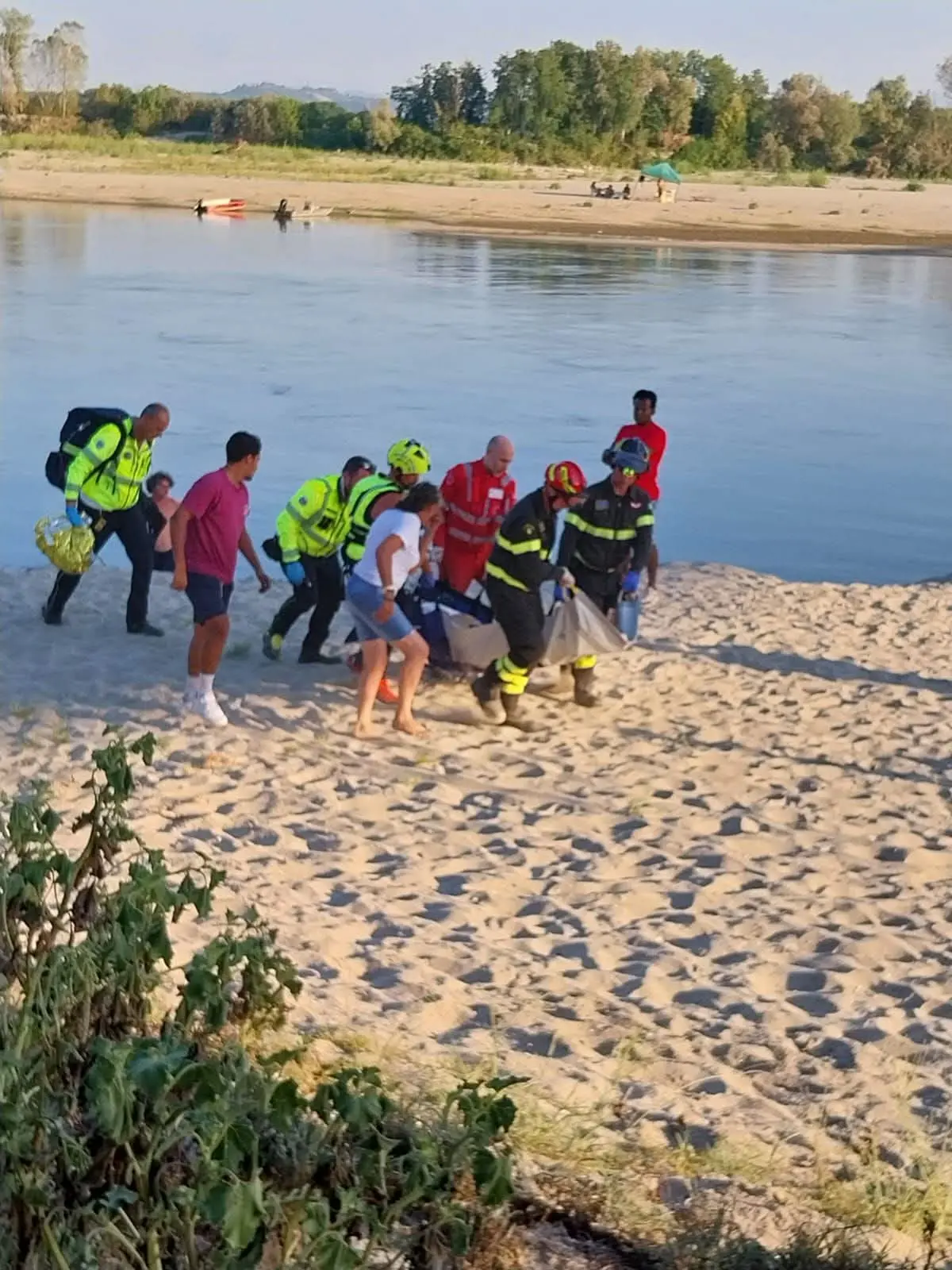 Pavia, entra in acqua alla Becca e viene trascinato dalla corrente: morto 20enne. Quinta tragedia in 48 ore in Lombardia