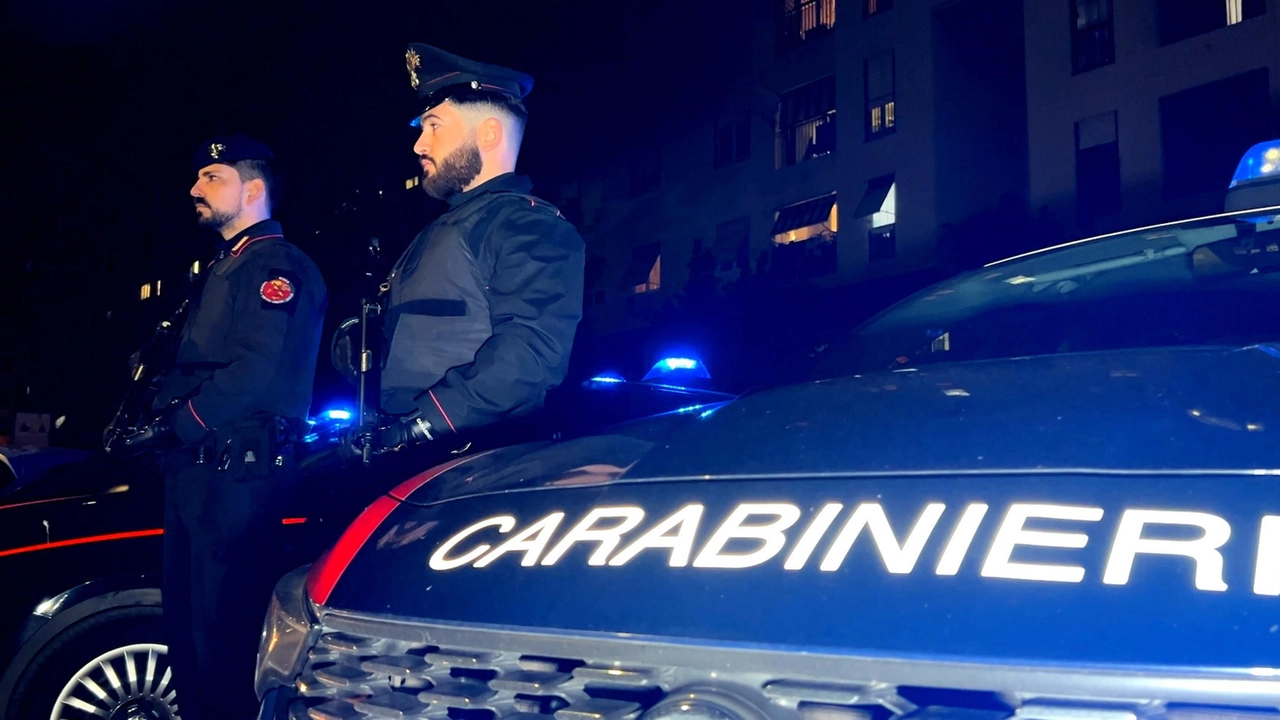 Controllo dei carabinieri e scatta un inseguimento Controllo dei carabinieri e scatta un inseguimento