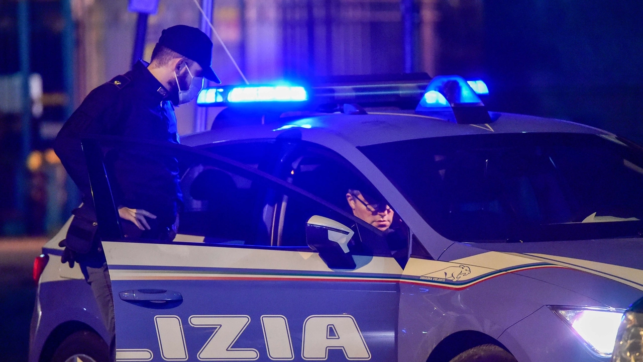 Nascondigli e precauzioni, ma qualcuno lo tradisce: arrestato il pusher da 30mila euro che muoveva chili di cocaina