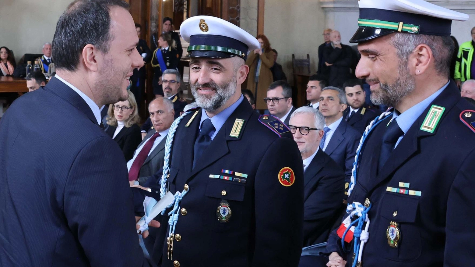 La Polizia locale di Brescia festeggia il 150° anniversario con eventi e dati sulle attività svolte nel 2023, tra cui multe per violazioni stradali e interventi antidroga. Comandante Baffa fa il bilancio.