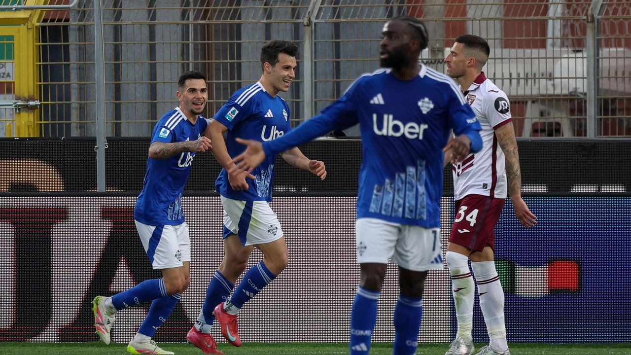 Il Como piega il Torino 1-0: decide Douvikas