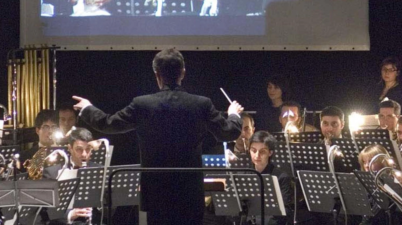 Nel luglio del 1717 il compositore tedesco Georg Friedrich Händel, acconsentendo al desiderio del re Giorgio I di Gran Bretagna,... Nel luglio del 1717 il compositore tedesco Georg Friedrich Händel, acconsentendo al desiderio del re Giorgio I di Gran Bretagna,...