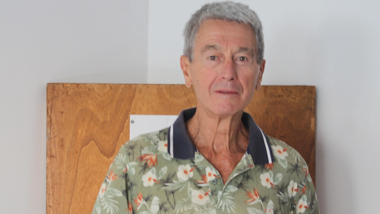Il docente in pensione Giovanni Scarfi 78 anni Soffre di iperplasia prostatica Il docente in pensione Giovanni Scarfi 78 anni Soffre di iperplasia prostatica