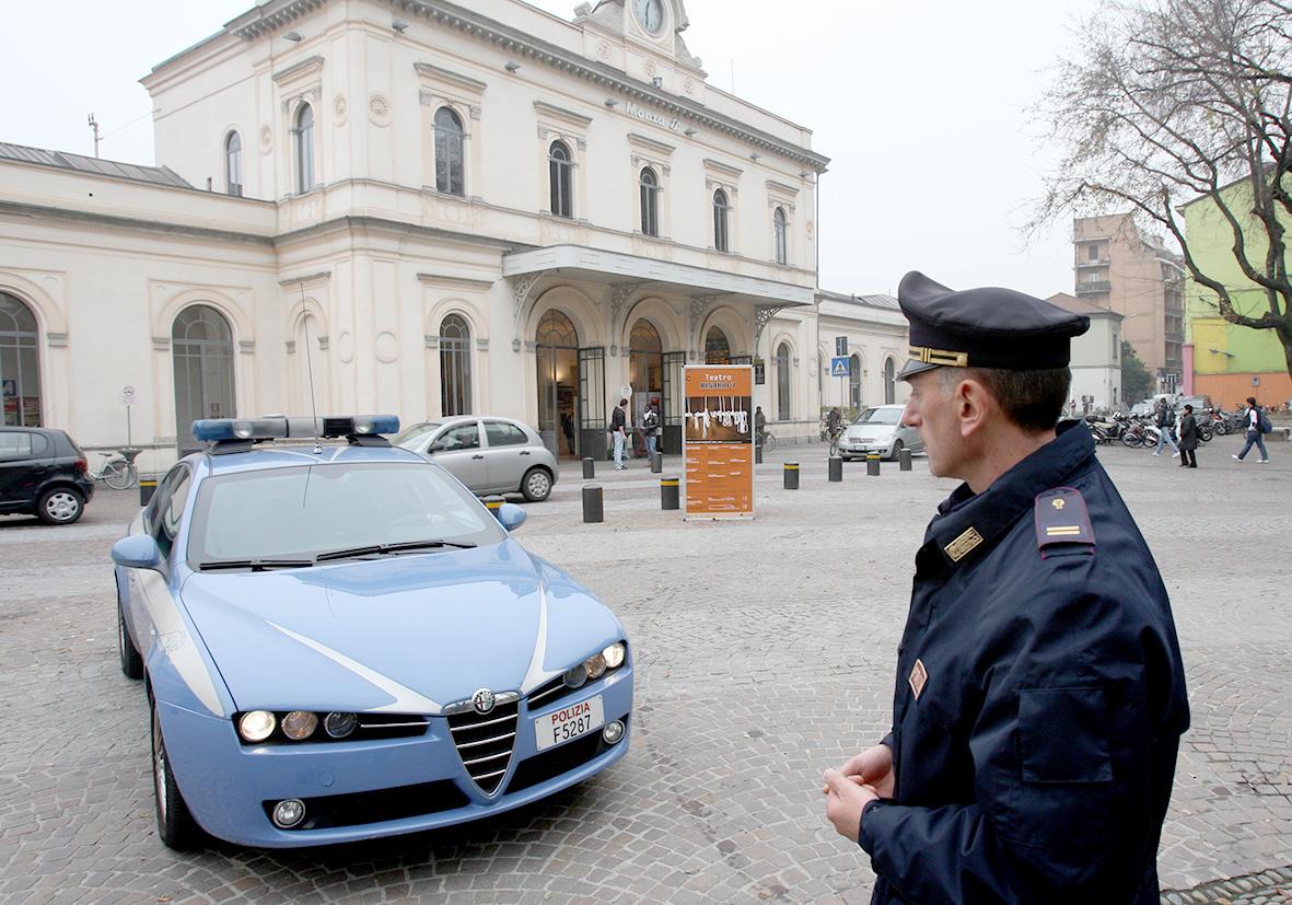 Monza, spaccio in stazione: arrestato un ragazzo Monza, spaccio in stazione: arrestato un ragazzo