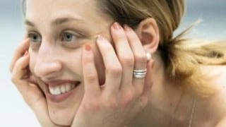 La ballerina Virna Toppi, 32 anni tra i protagonisti di “Cliché” in scena il 17 e 18 maggio La ballerina Virna Toppi, 32 anni tra i protagonisti di “Cliché” in scena il 17 e 18 maggio