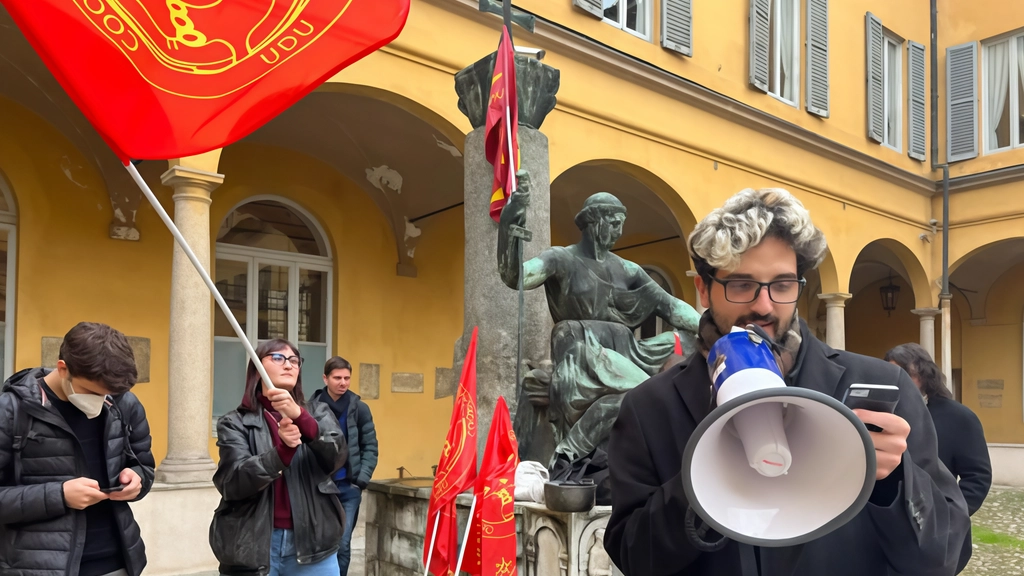 Pavia, j’accuse degli antifascisti. In piazza si riuniranno i gruppi di destra Pavia, j’accuse degli antifascisti. In piazza si riuniranno i gruppi di destra