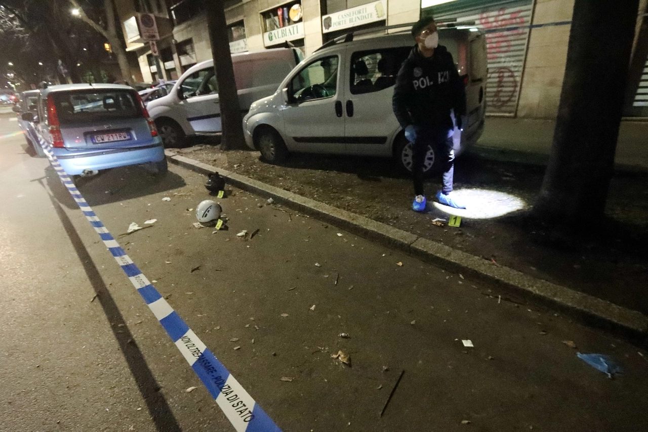 La scena dell'agguato, la vittima non è in pericolo di vita