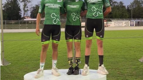 Con sette medaglie d’oro, quattro d’argento e altrettante di bronzo conquistate dai ciclisti brianzoli si è chiusa la prima giornata...