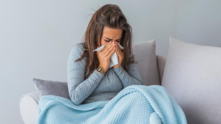 Influenza 2025 in Lombardia: Picco di Contagi a Metà Gennaio, Sintomi e Precauzioni per la Tua Salute