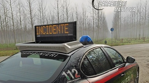 I carabinieri di Mantova in azione per un incidente I carabinieri di Mantova in azione per un incidente