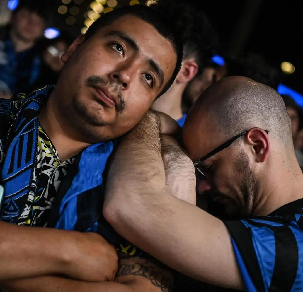 Delusione Inter: sconfitta in finale e tifosi amareggiati al rientro