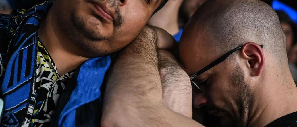 Delusione Inter: sconfitta in finale e tifosi amareggiati al rientro